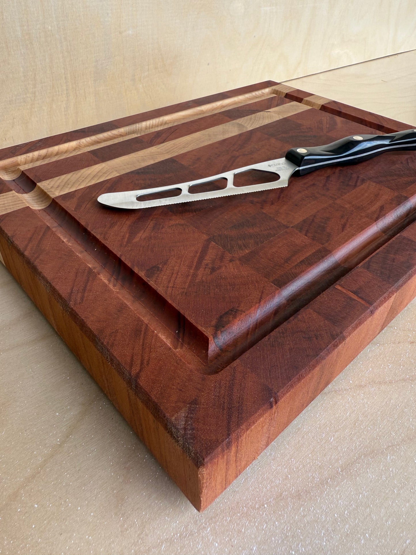 Sapele & Maple Endgrain Cutting Board 11x14x1.5" W/ Juice Groove
