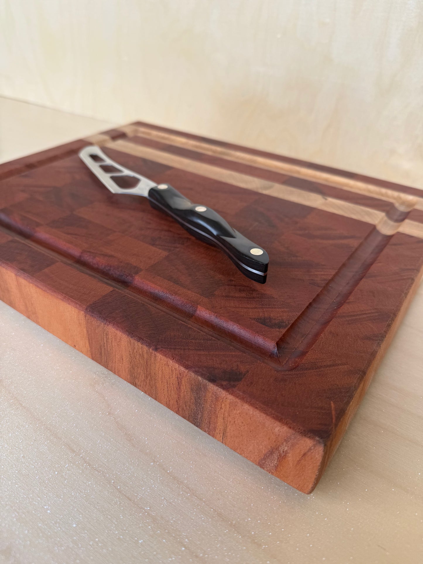 Sapele & Maple Endgrain Cutting Board 11x14x1.5" W/ Juice Groove